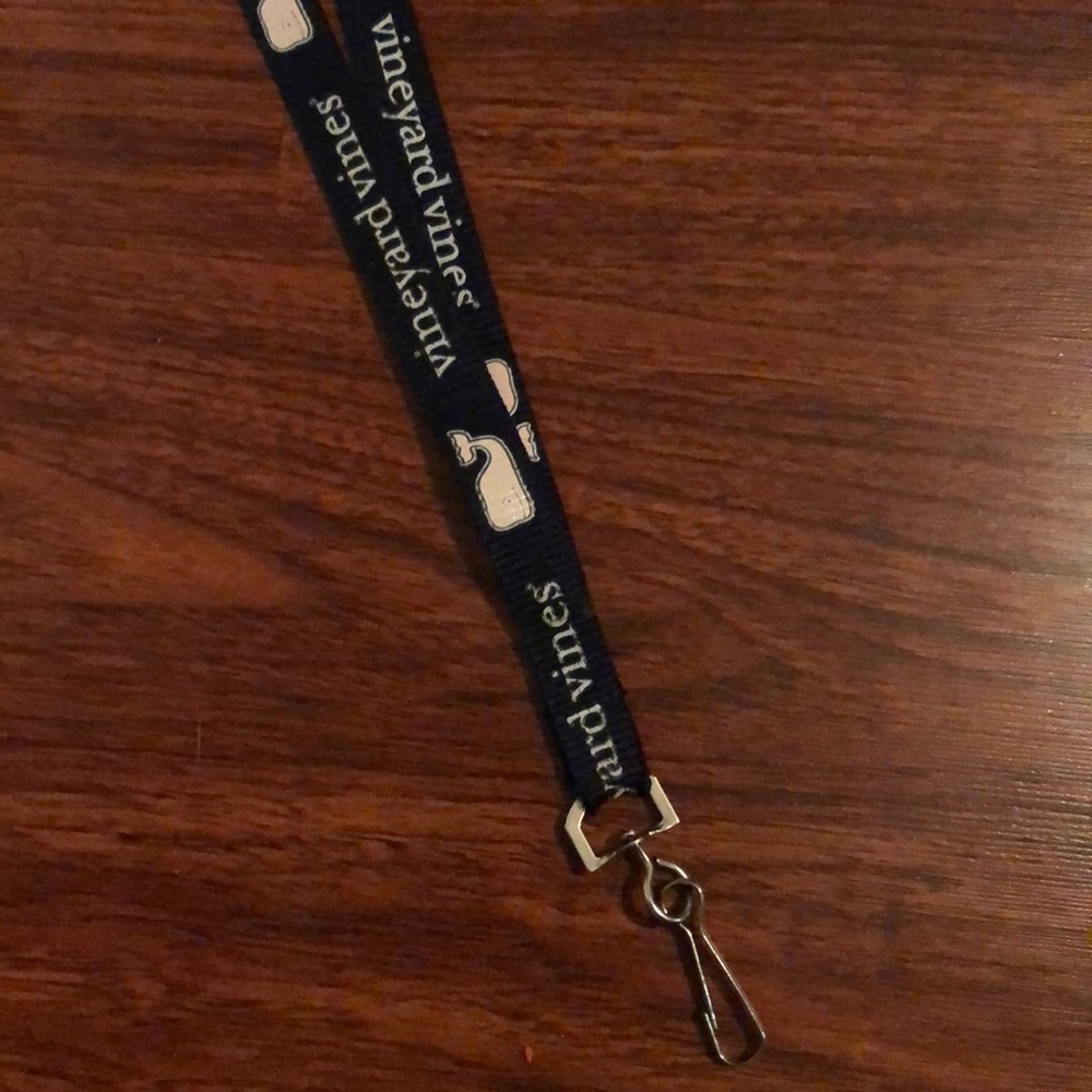 Vineyard vines lanyard